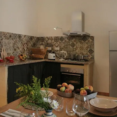 Sa Domu De Su Marchesu Historic House In Apartment