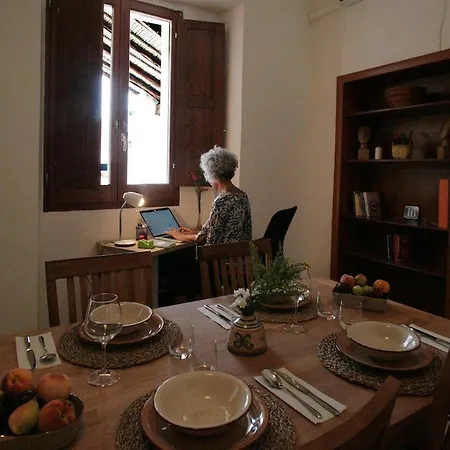 Apartment Sa Domu De Su Marchesu Historic House In *